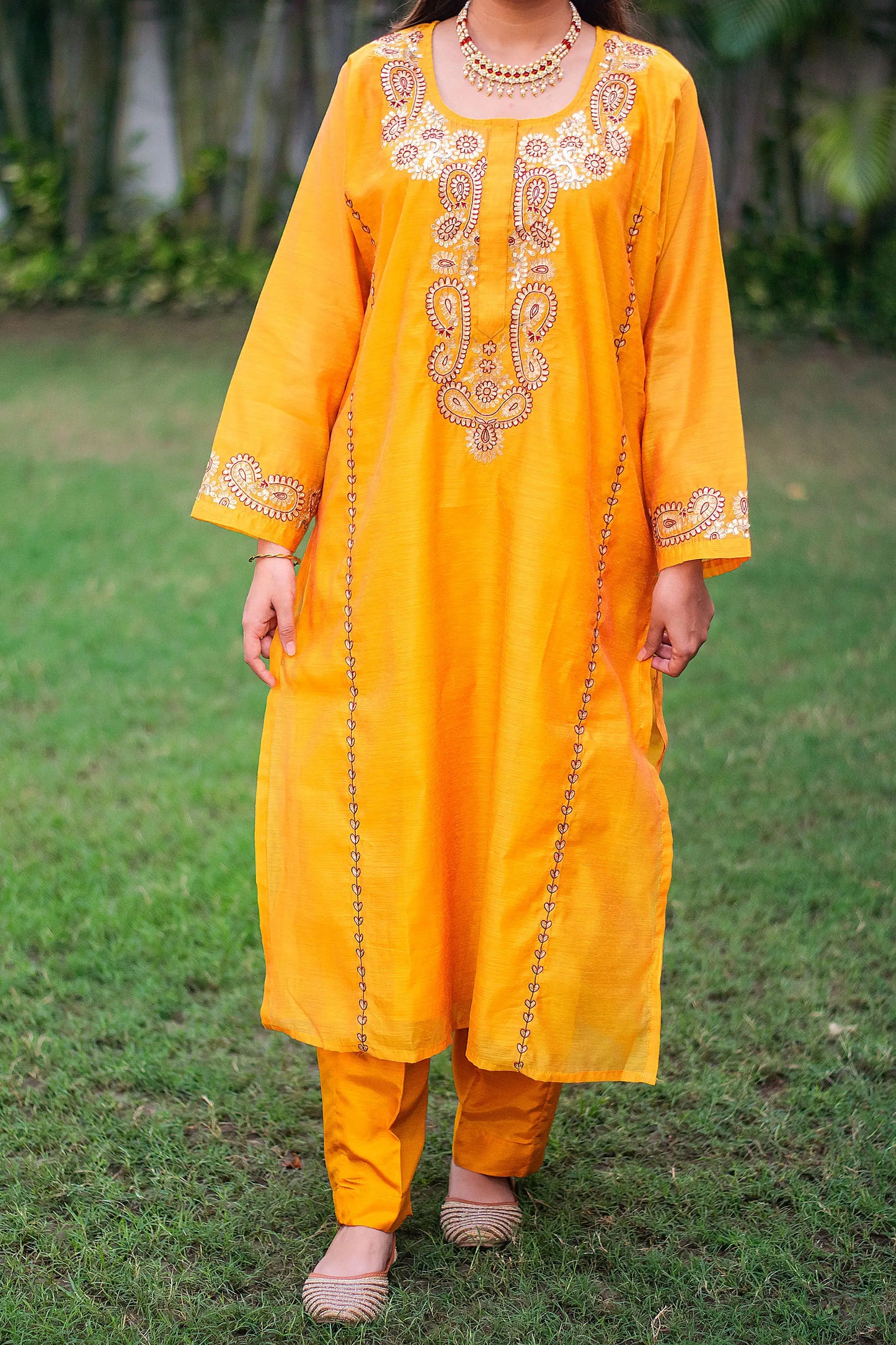 Yellow chanderi kurta and dupatta & yellow trousers with zari embroidery
