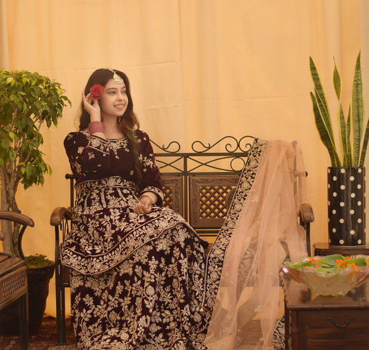 Indian women wearing Gharara and jewellery