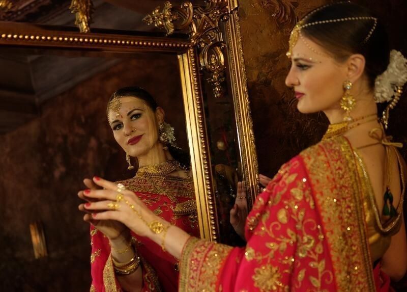 A Panjabi women wearing traditional Panjabi dress