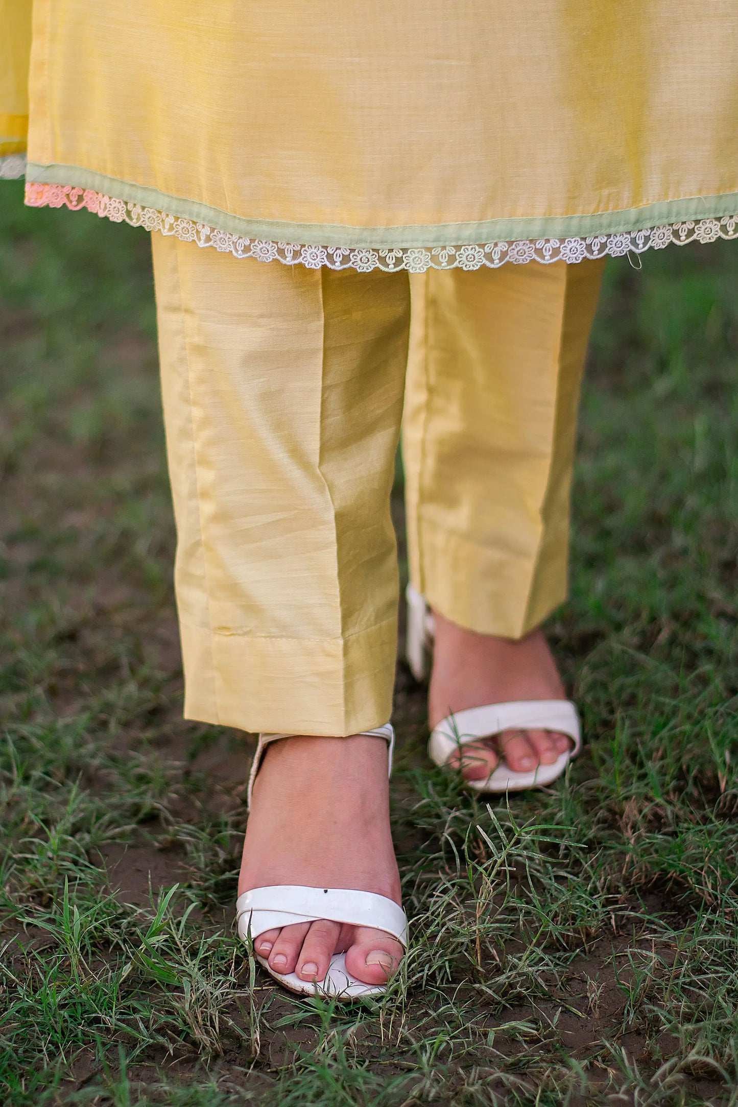 Yellow-green chanderi kurta set with hand embroidery