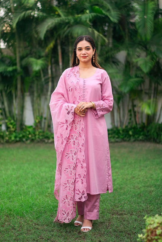 Pastel purple russian silk kurta & trousers, purple chanderi dupatta with cutwork