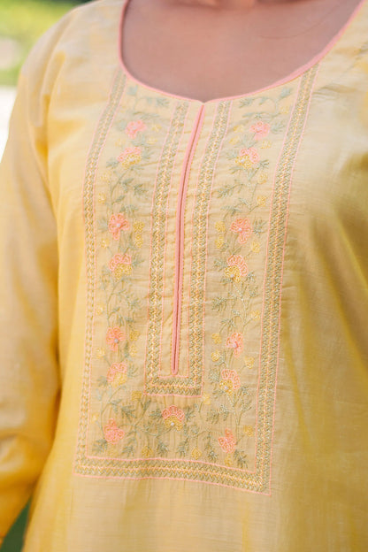 Yellow-peach chanderi kurta set with hand embroidery