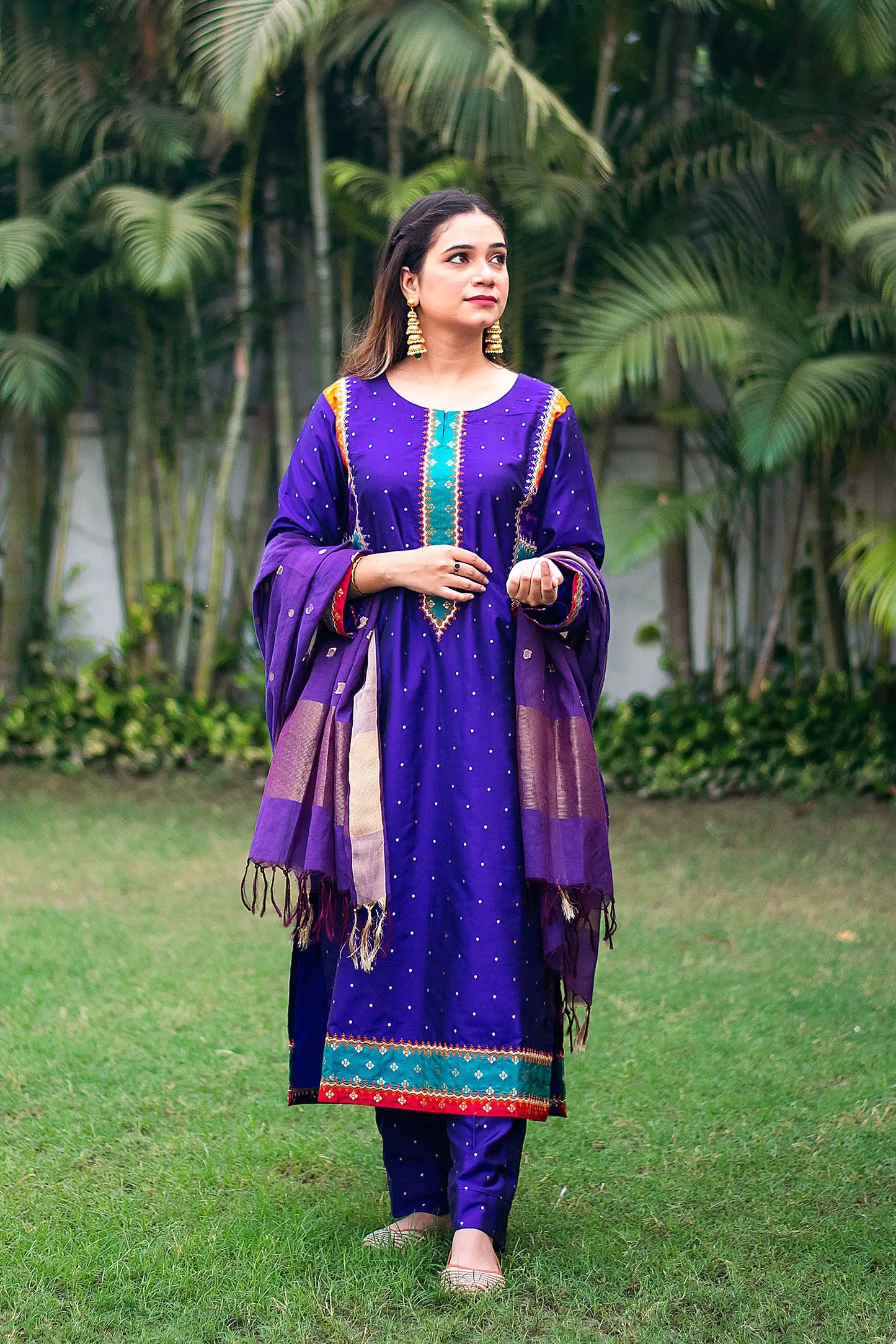 Purple silk kurta and trousers, purple chanderi dupatta with zari work