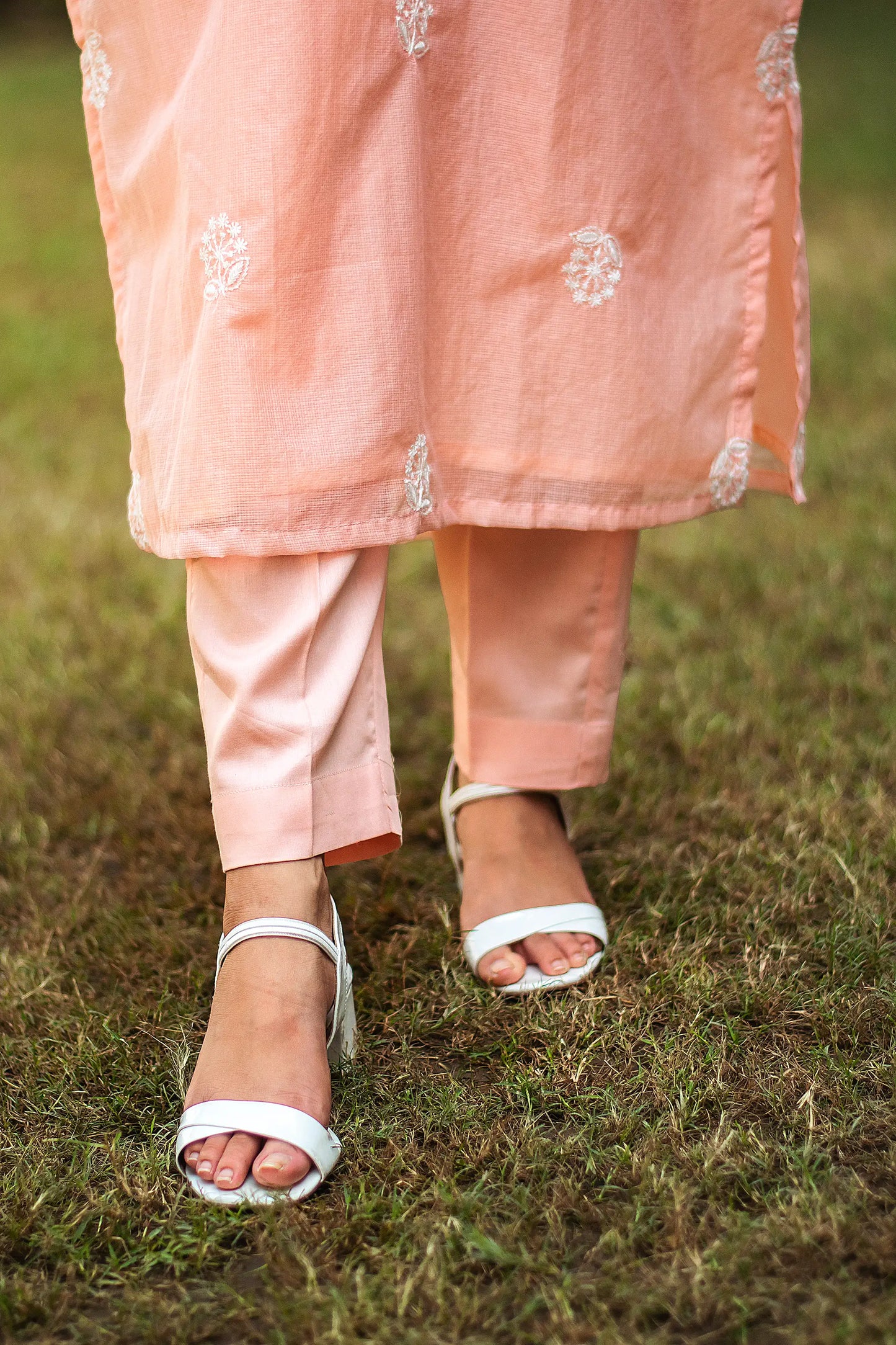 Peach resham embroidered cotton kurta and dupatta with peach trousers