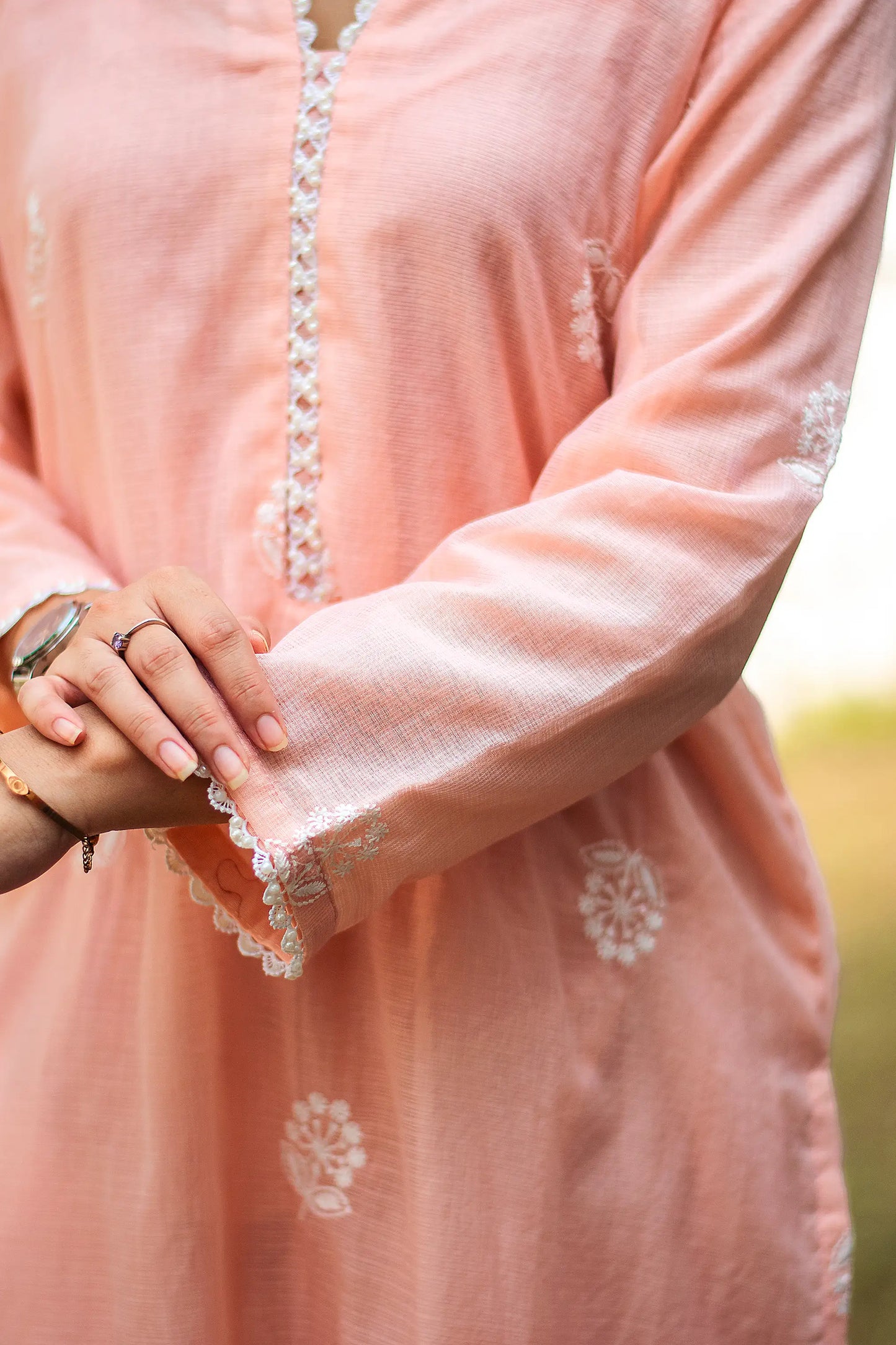 Peach resham embroidered cotton kurta and dupatta with peach trousers