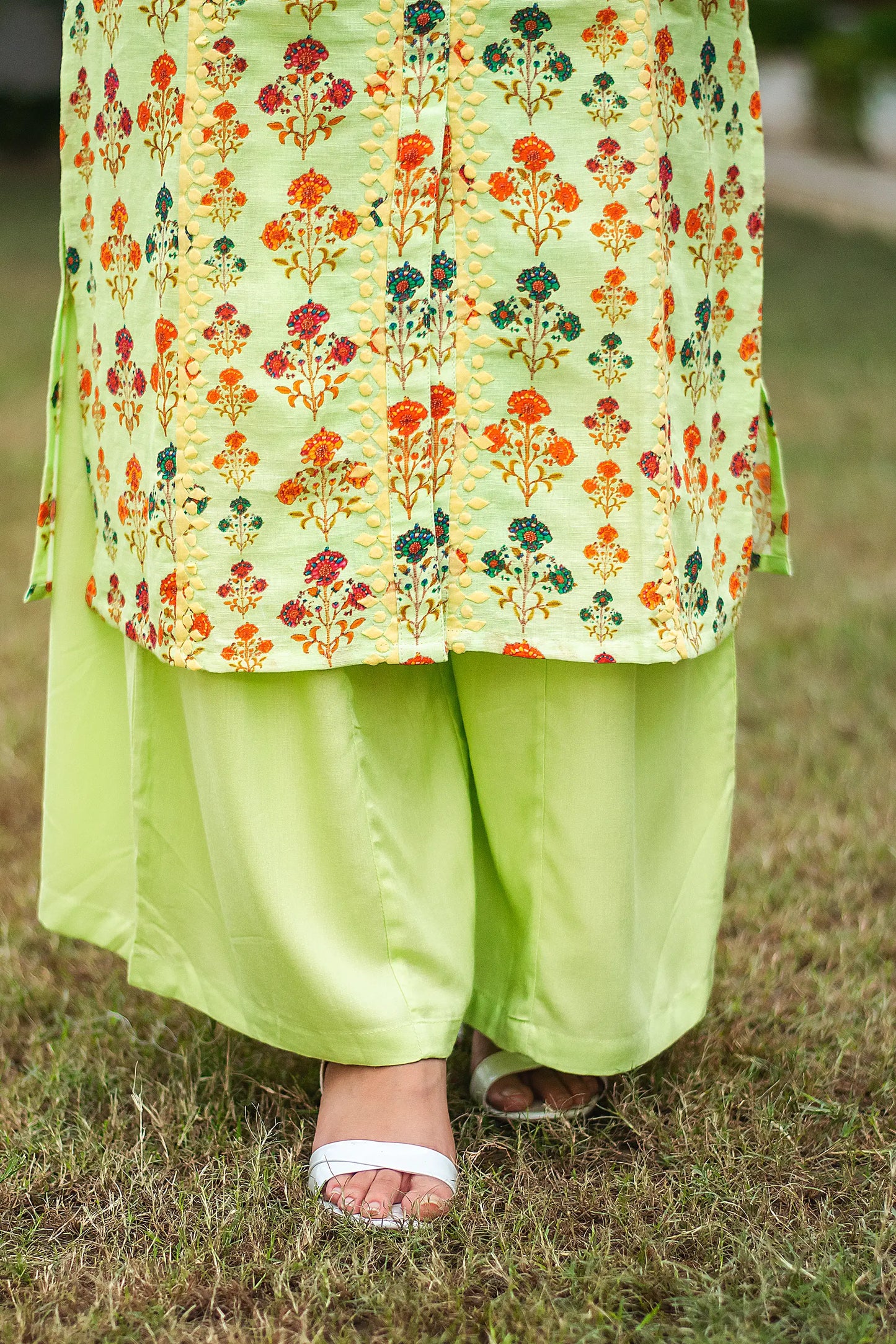 Tea green printed linen kalidar kurta with applique work, green linen dupatta and green palazzo