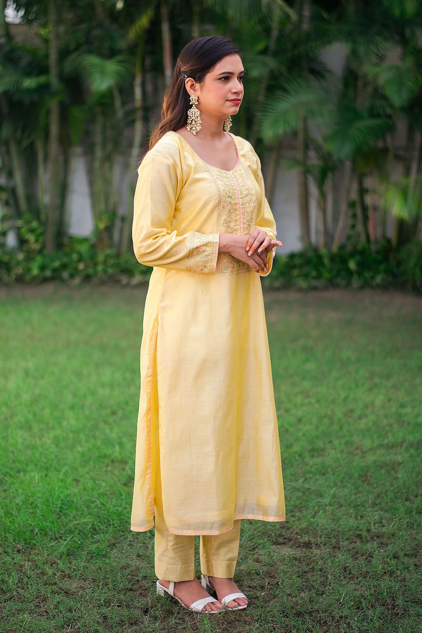 Yellow-peach chanderi kurta set with hand embroidery