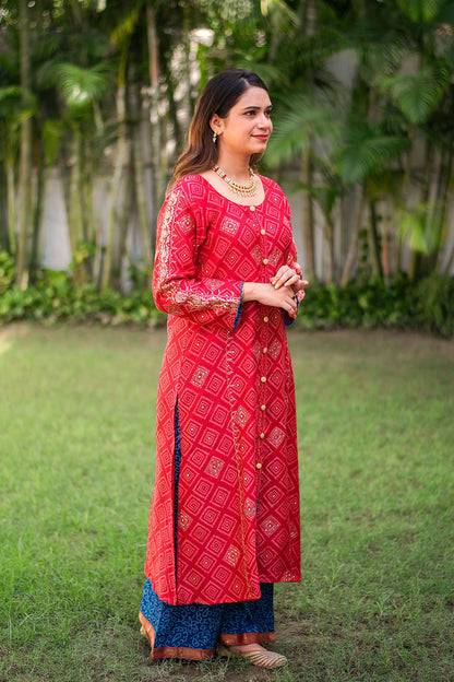 Red maheshwari kurta, blue maheshwari dupatta & blue palazzo with zardozi work