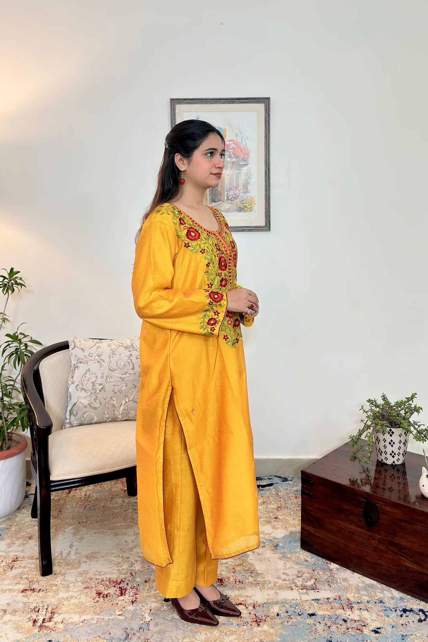 Yellow Chanderi Formal Wear Kurta Set with Floral Resham Embroidery
