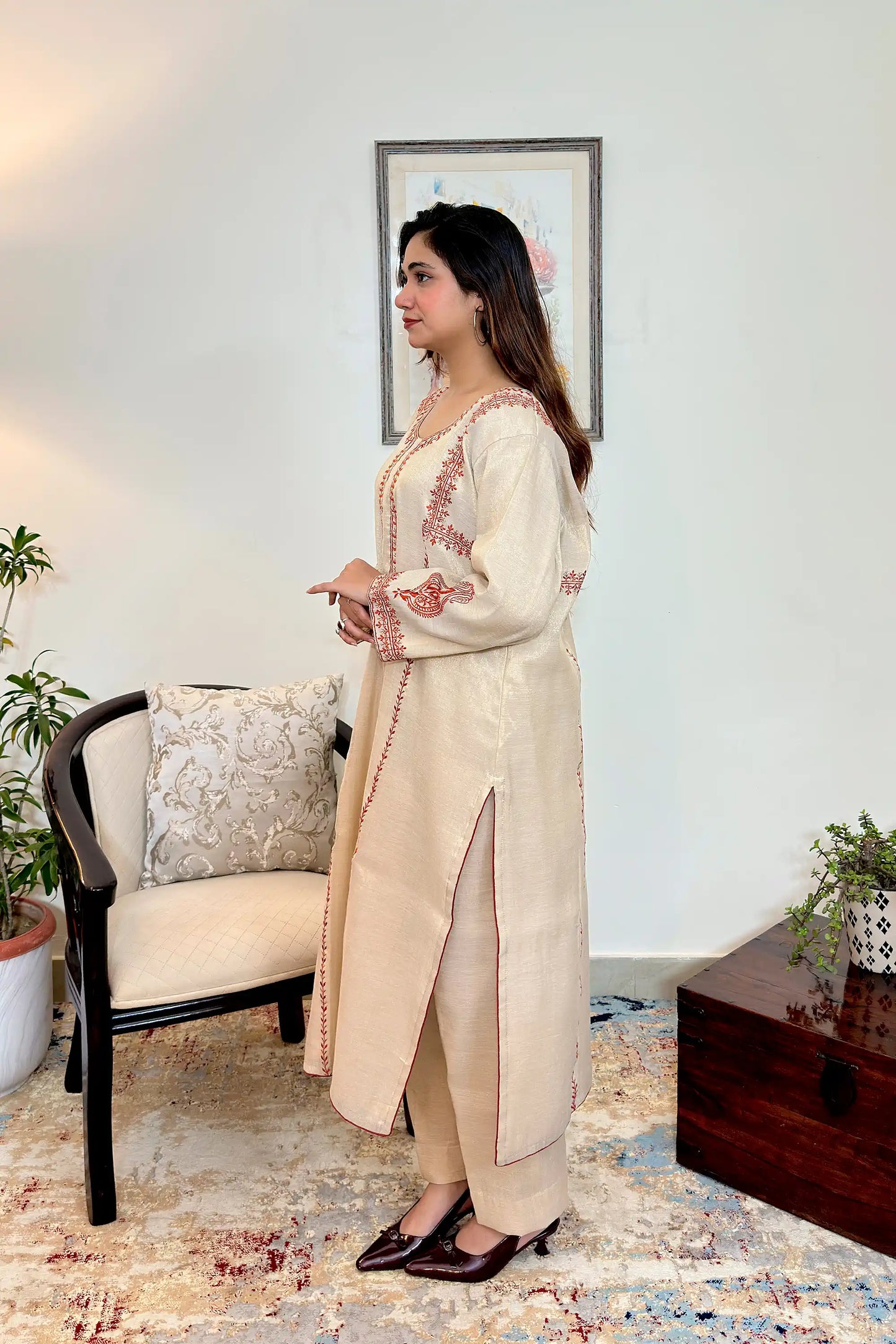 Golden Chanderi Formal Wear Kurta Set with Resham Embroidery