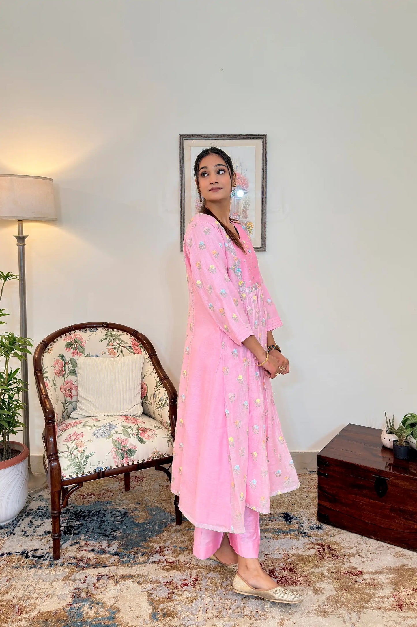 Pink Chanderi Formal Wear Kurta Set with Floral Embroidery