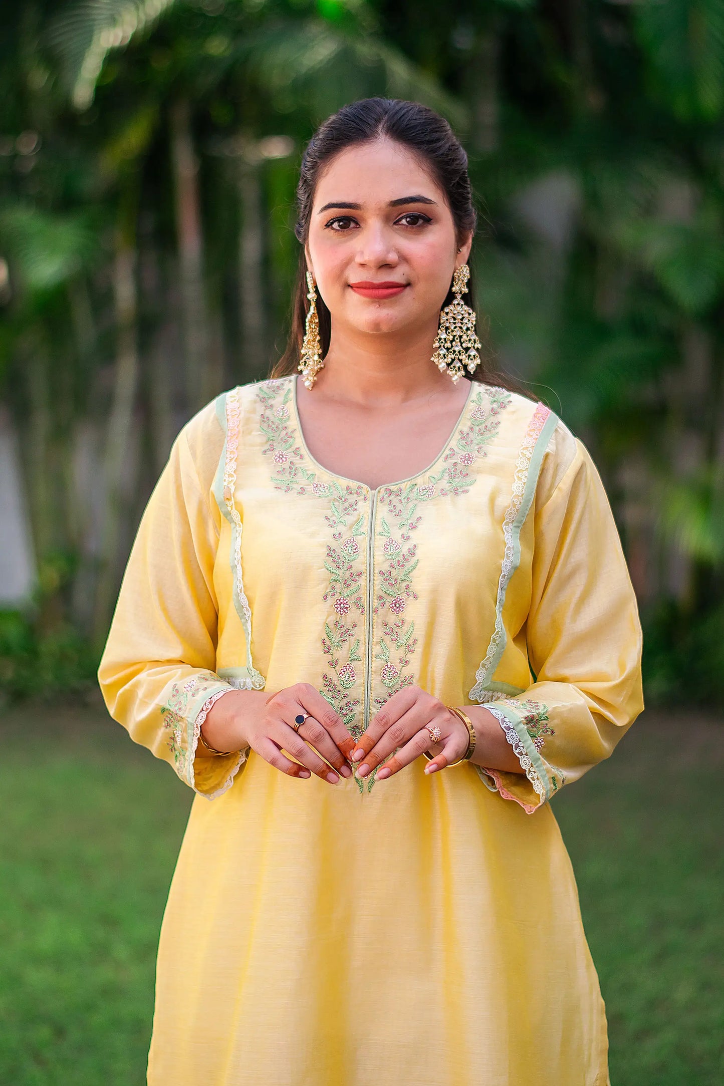 Yellow-green chanderi kurta set with hand embroidery