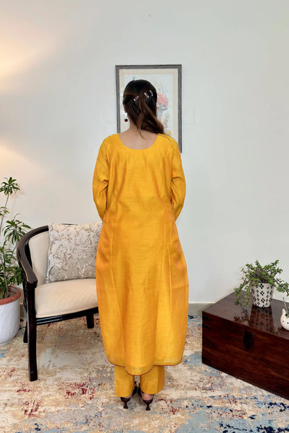 Yellow Chanderi Formal Wear Kurta Set with Floral Resham Embroidery