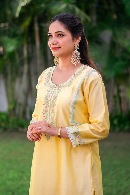 Yellow-green chanderi kurta set with hand embroidery