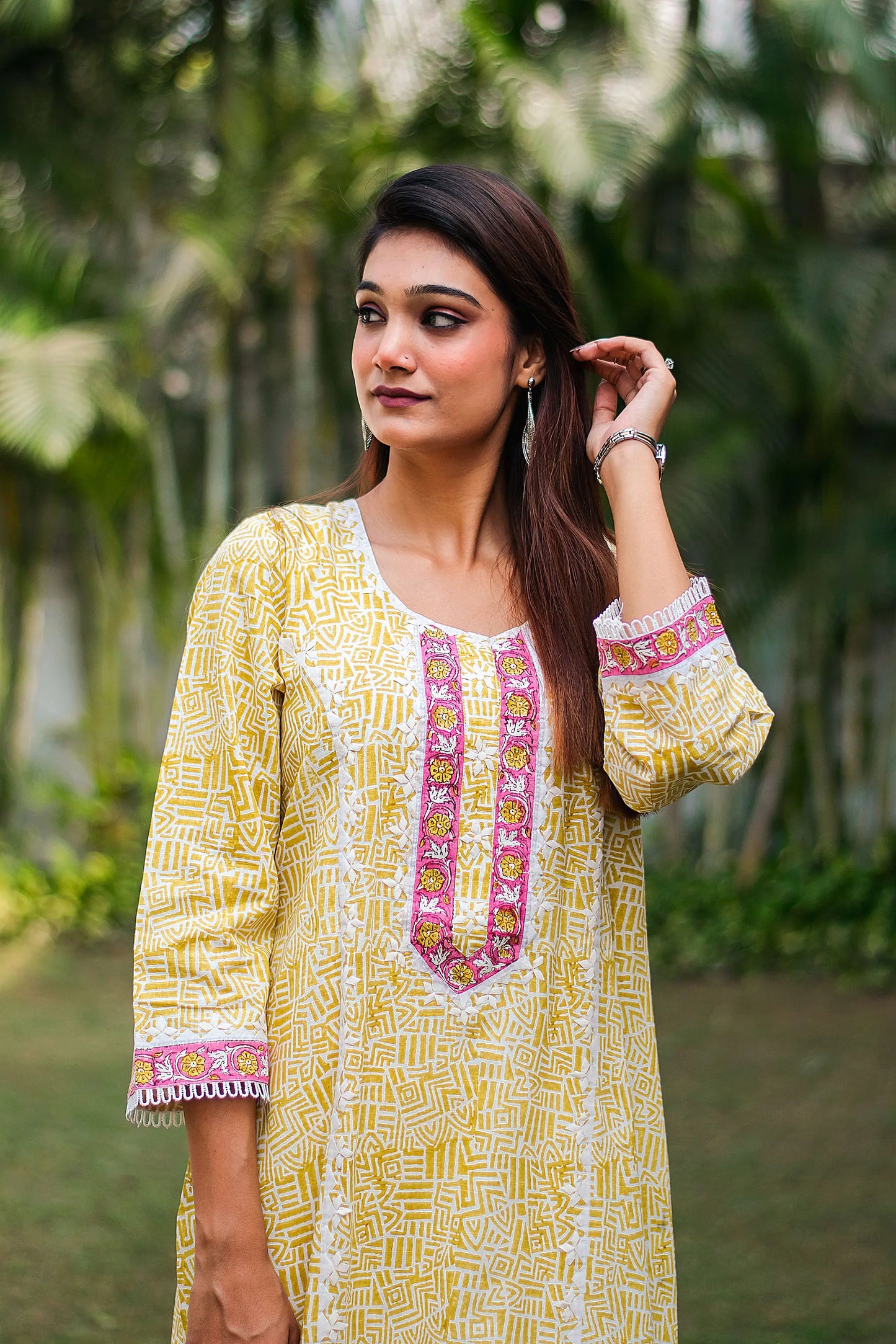 Pastel yellow printed linen kurta, dupatta & white trousers with applique work