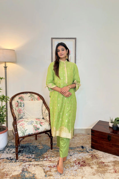 Green Zari Woven Linen Formal Wear Kurta Set