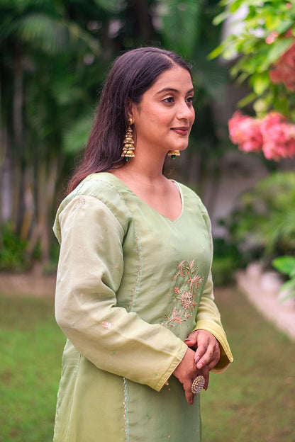 Green ombre organza kurta, green chiffon dupatta & golden trousers with zardozi work