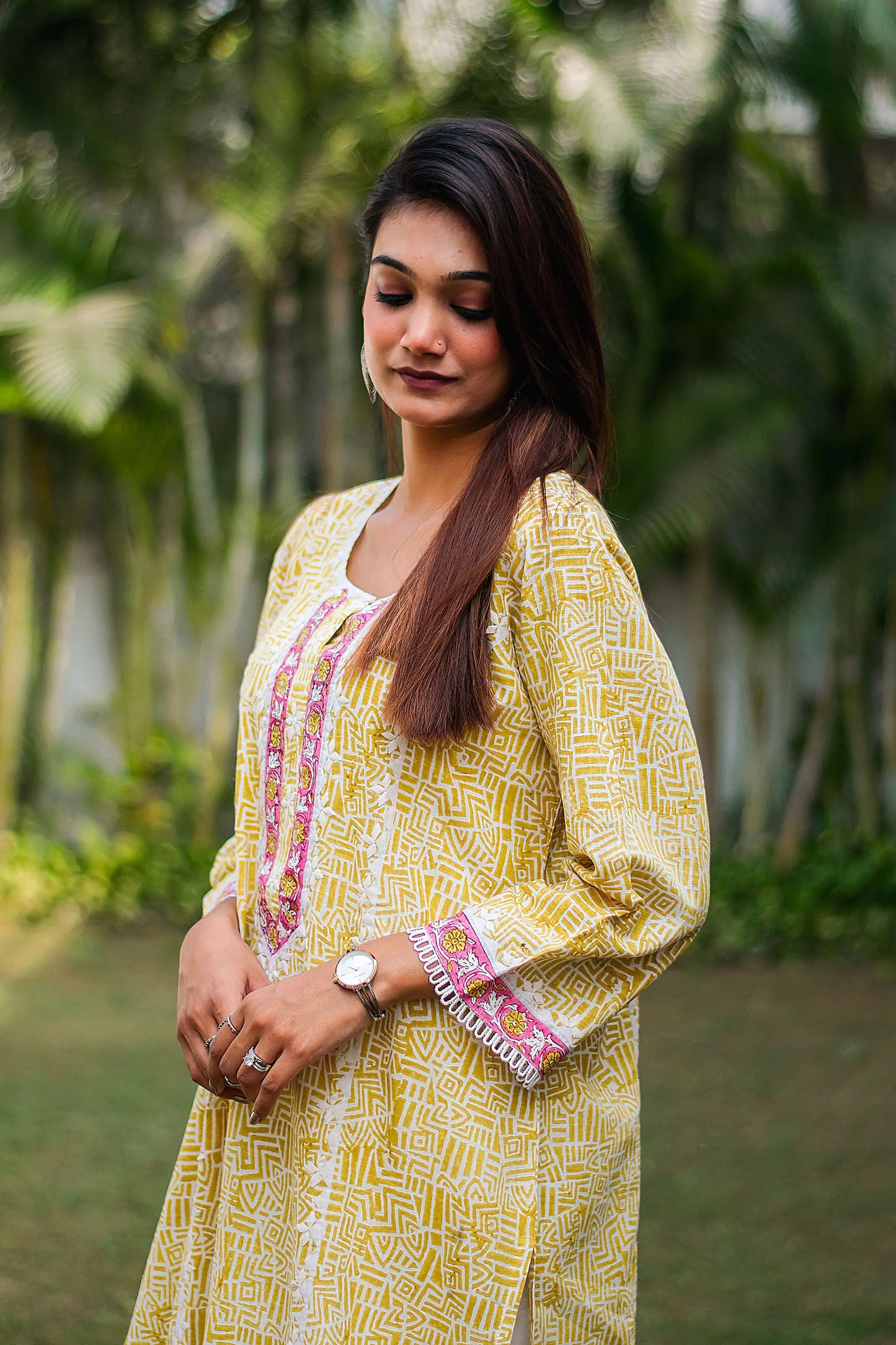 Pastel yellow printed linen kurta, dupatta & white trousers with applique work