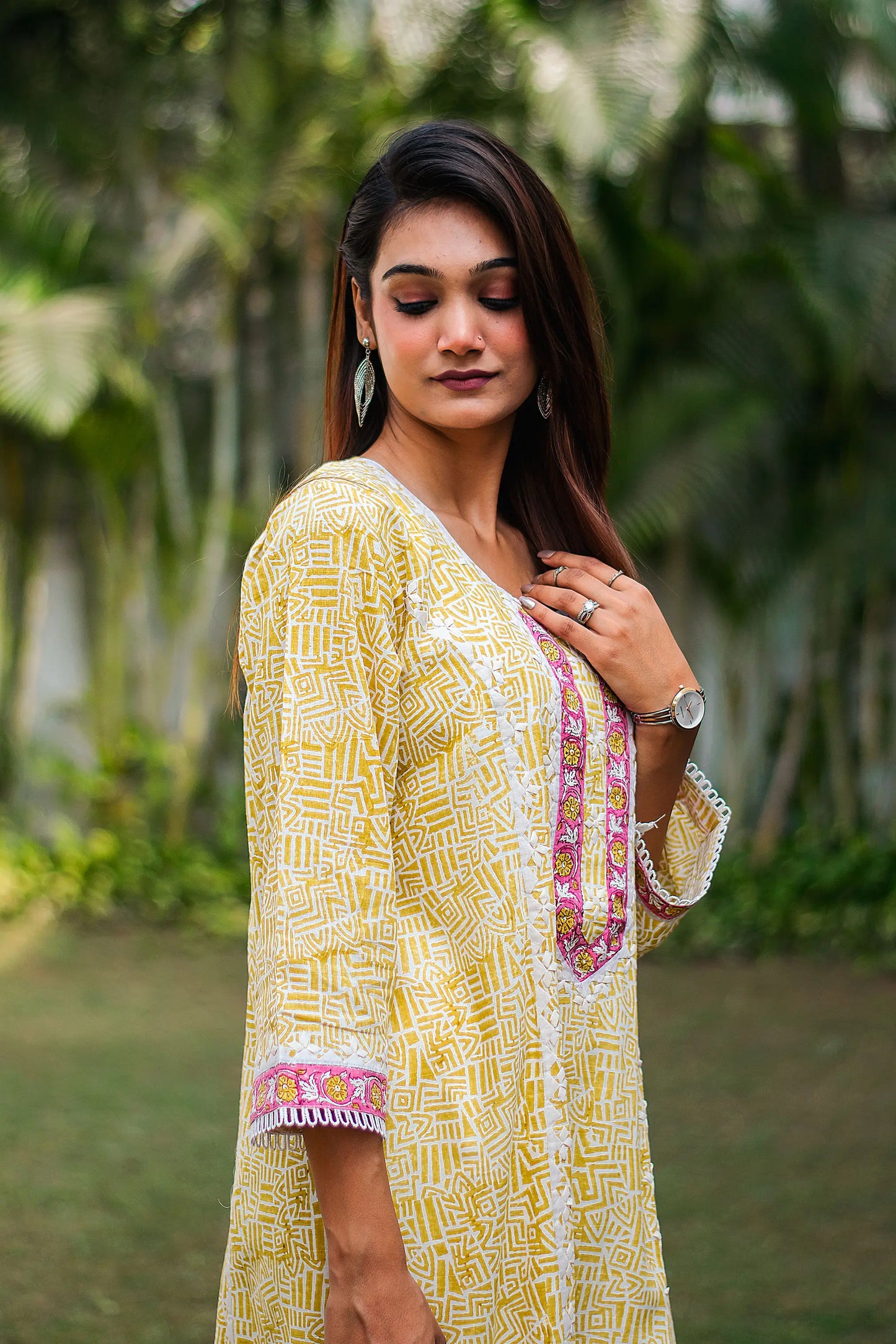 Pastel yellow printed linen kurta, dupatta & white trousers with applique work