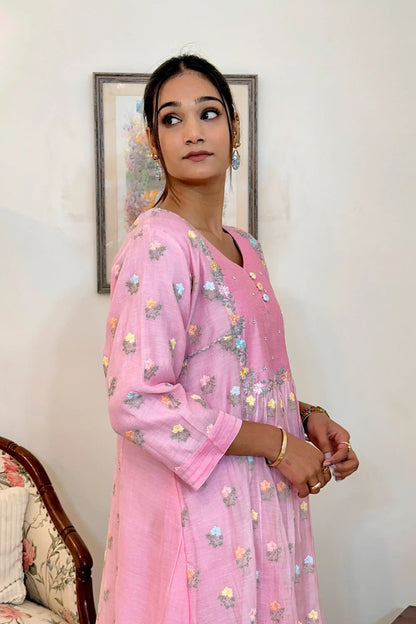 Pink Chanderi Formal Wear Kurta Set with Floral Embroidery