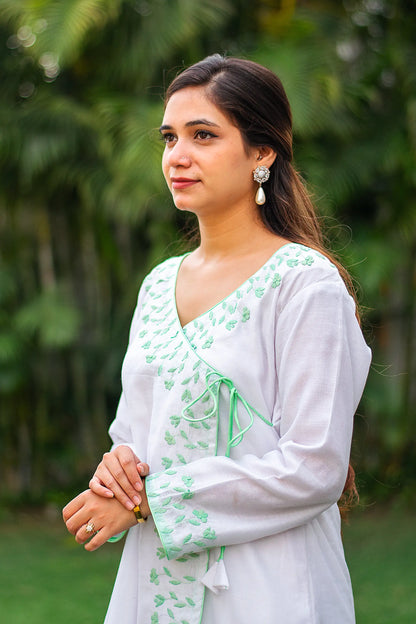 White Chanderi Green floral Applique Kurta Set