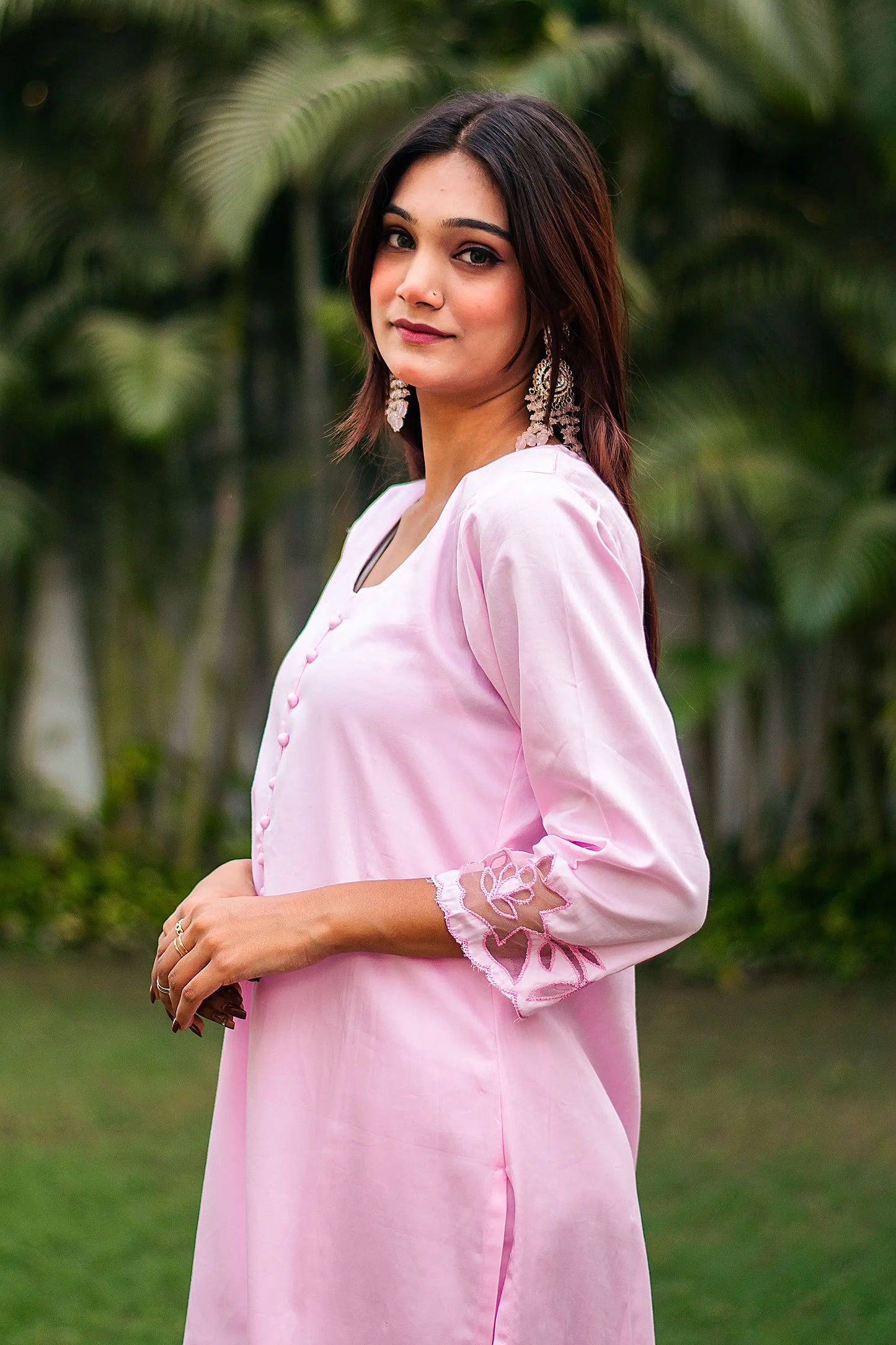 Pastel pink russian silk kurta & trousers, pink chanderi dupatta with cutwork