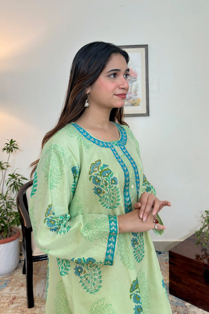 Green Chanderi Formal Wear Kurta Set with Aari embroidery