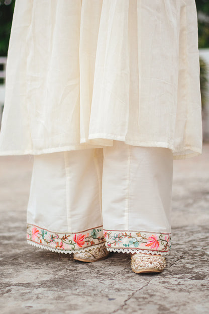 Close-up of off-white cotton palazzo worn by the Indian model.