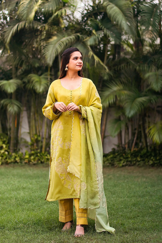 Green ombre organza kurta & dupatta with cutwork & golden trousers