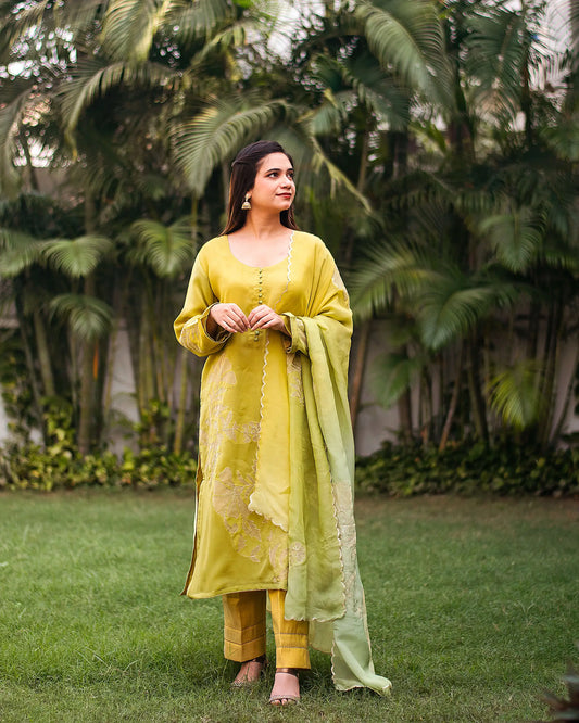 Green ombre organza kurta & dupatta with cutwork & golden trousers