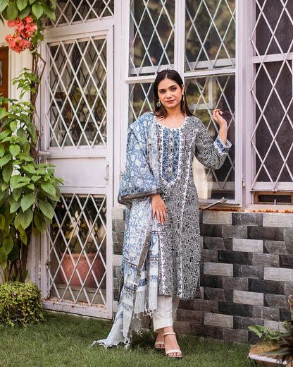 Black printed linen kurta, dupatta & white trousers with applique work