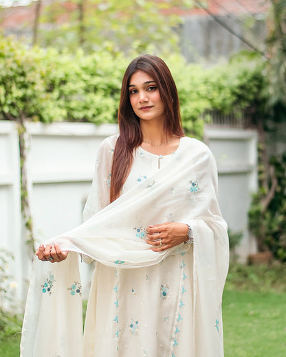 Off-white chanderi kurti, dupatta and trousers with blue embroidery & applique work