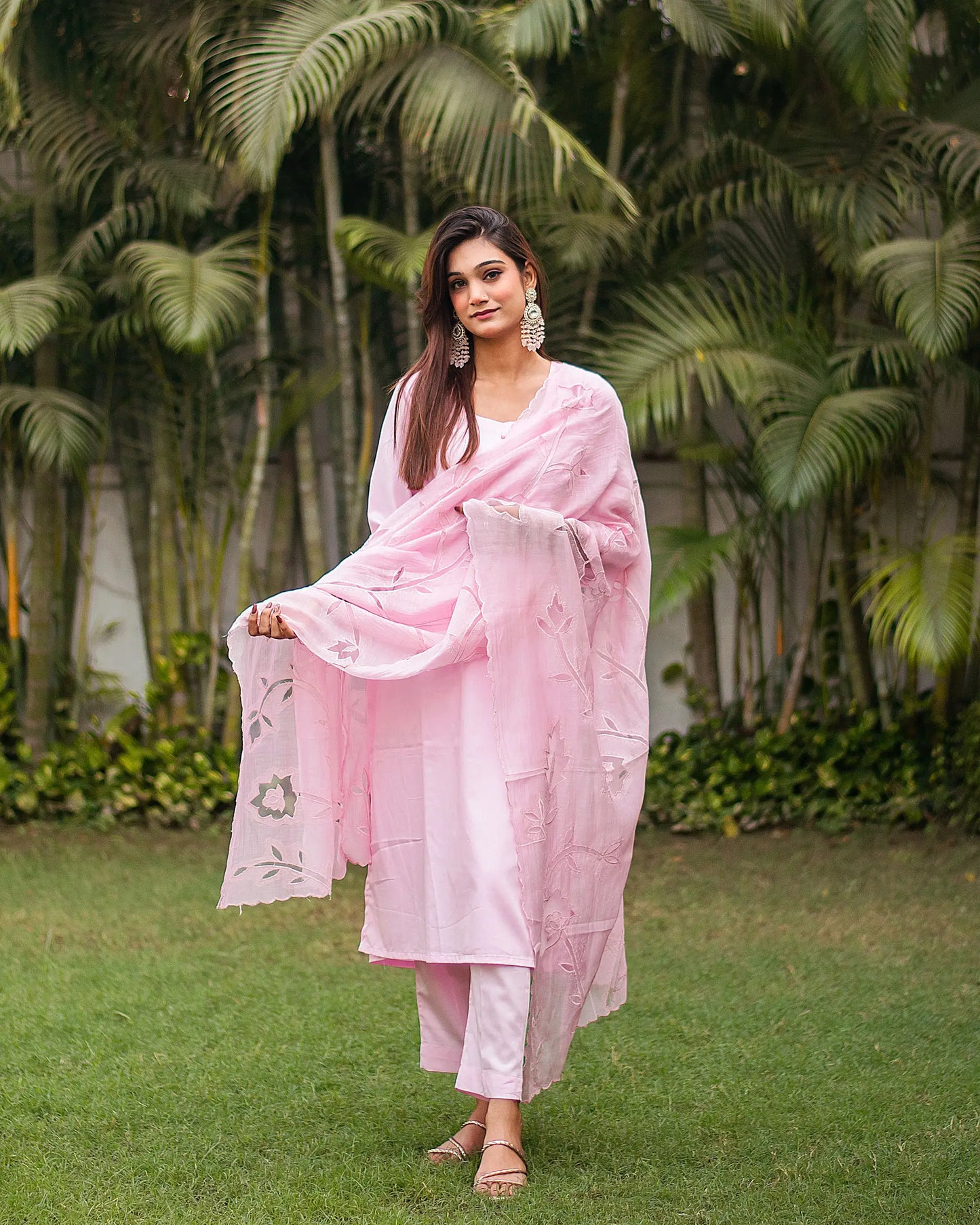 Pastel pink russian silk kurta & trousers, pink chanderi dupatta with cutwork