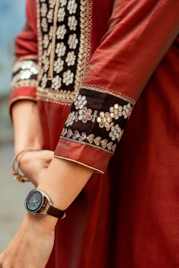 Maroon Chanderi Kurta with zardozi,Black Chanderi Dupatta with zardozi and Black  Palazzo