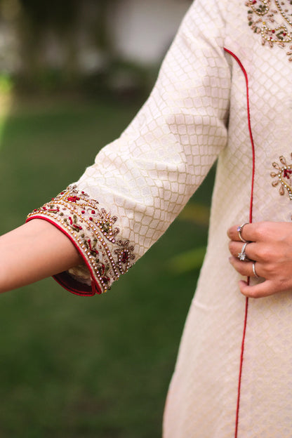 Off White Zardozi Kurti set with Red Banarasi Dupatta and Golden Churidar