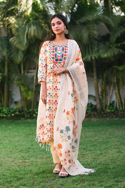 Cream linen resham embroidered kurta and cream dupatta with cream trousers