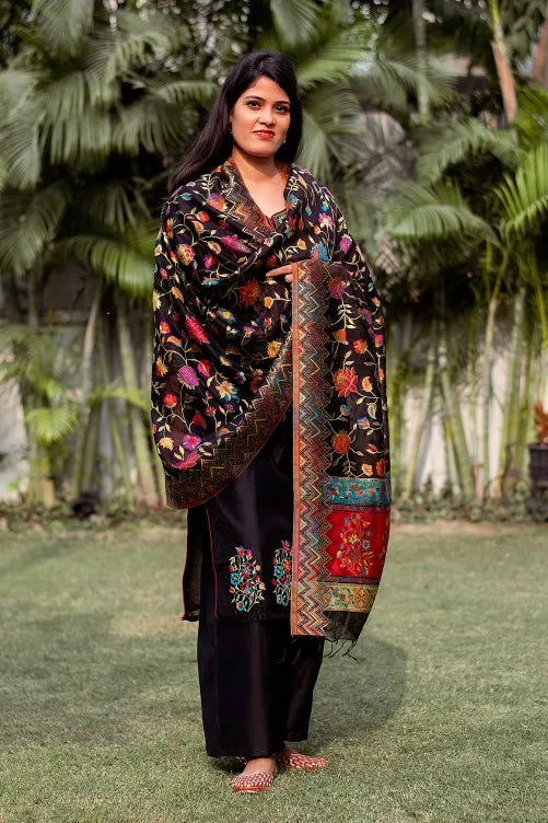 Elegant lady donning Black Resham Embroidered Chanderi Kurta with Black Palazzo & Jamawar Silk Dupatta