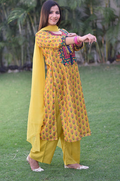 Indian women wearing  yellow a line kurti