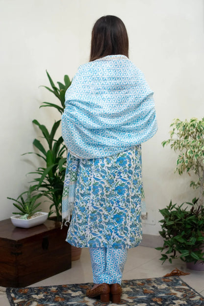 Blue block-print maheshwari applique and kamdani work kurta, blue block-print maheshwari dupatta with blue trousers