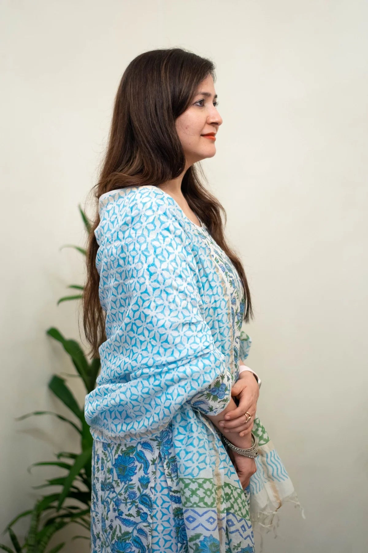 Blue block-print maheshwari applique and kamdani work kurta, blue block-print maheshwari dupatta with blue trousers