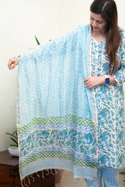 Blue block-print maheshwari applique and kamdani work kurta, blue block-print maheshwari dupatta with blue trousers