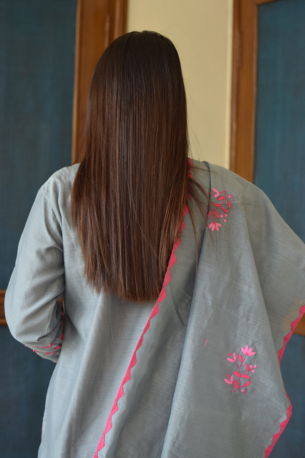 Indian women wearing chanderi kurti