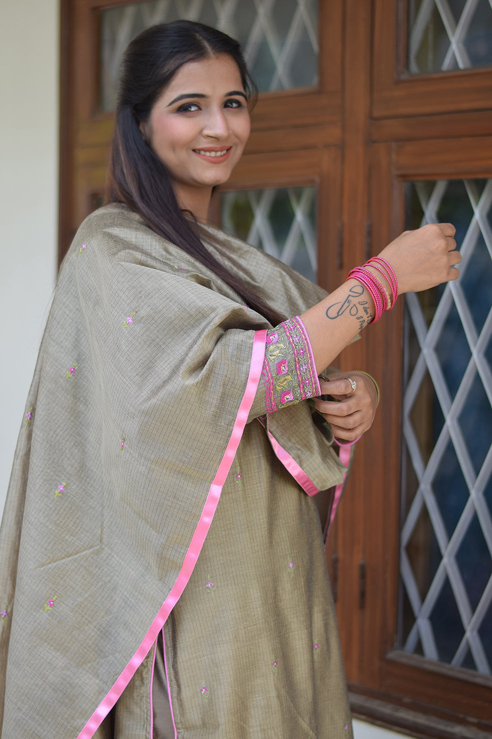 Indian women wearing chanderi kurta 