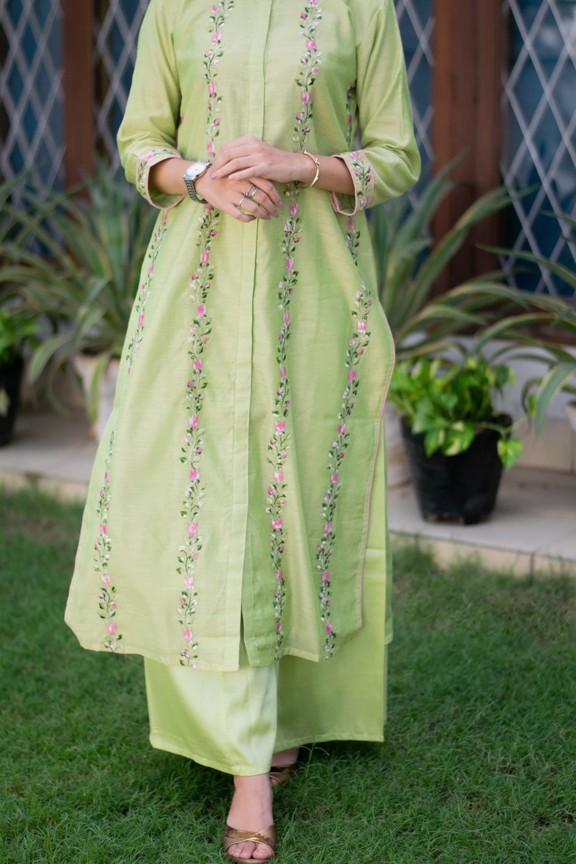 Indian women wearing  green printed kurta